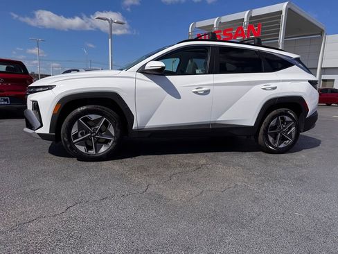 Used 2025 Hyundai Tucson SEL AWD/4WD image 2