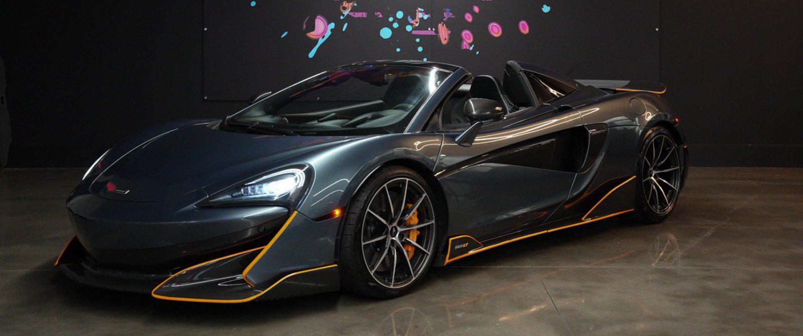 Used 2020 McLaren 600LT Spider RWD image 2