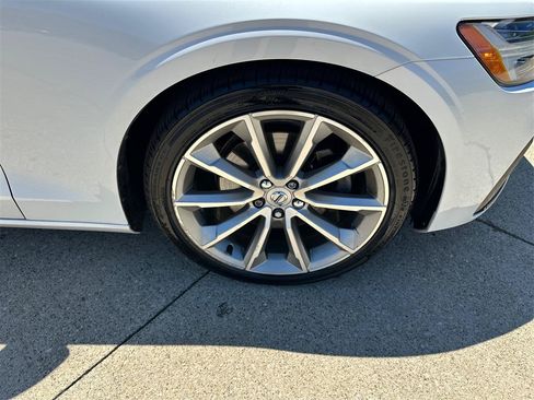 Used 2021 Volvo S60 T5 Momentum w/ Climate Package AWD/4WD image 25
