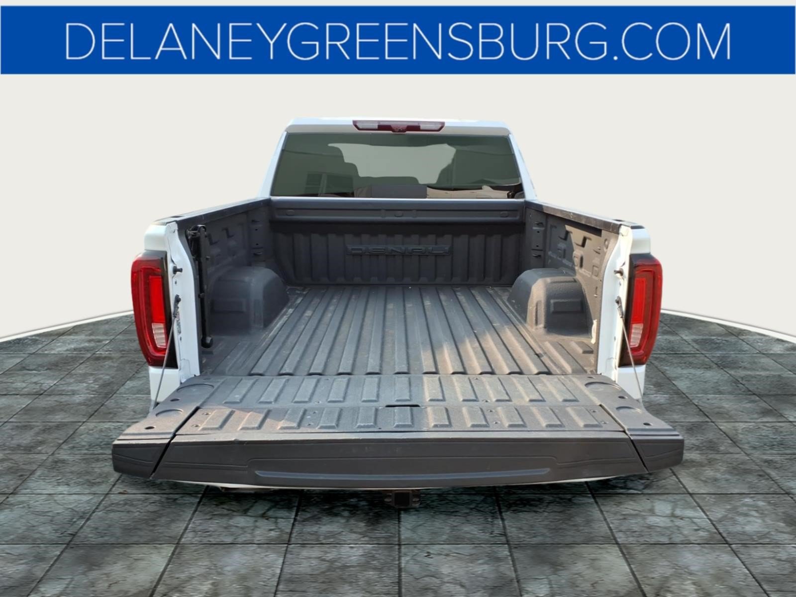 Used 2024 GMC Sierra 1500 Denali w/ Technology Package AWD/4WD image 19
