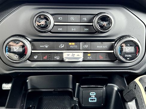 New 2025 Ford Bronco Badlands image 37