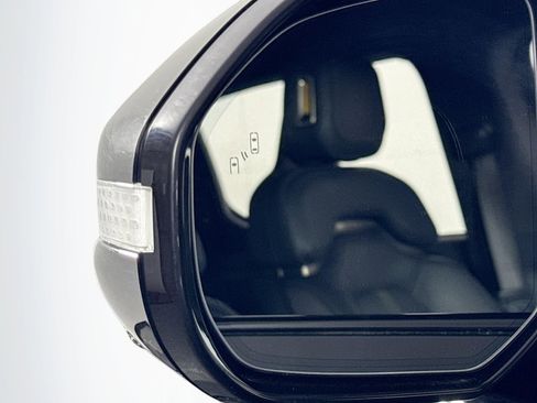 Used 2022 Rivian R1T Adventure image 20