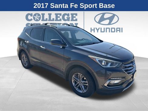 Used 2017 Hyundai Santa Fe Sport image 1