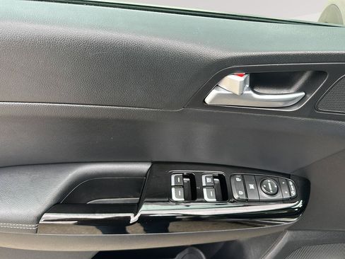 Used 2020 Kia Sportage S w/ Option Group 020 AWD/4WD image 19