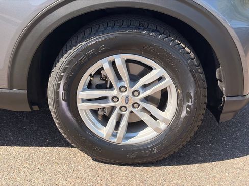 Used 2022 Ford Explorer XLT w/ Equipment Group 202A RWD image 10