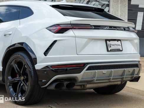 Used 2019 Lamborghini Urus AWD/4WD image 11