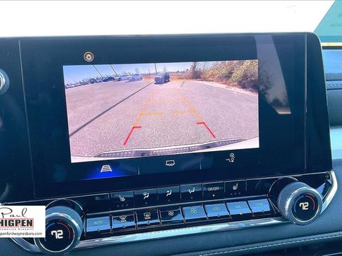 Used 2024 Chevrolet Colorado LT w/ LT Convenience Package III image 21