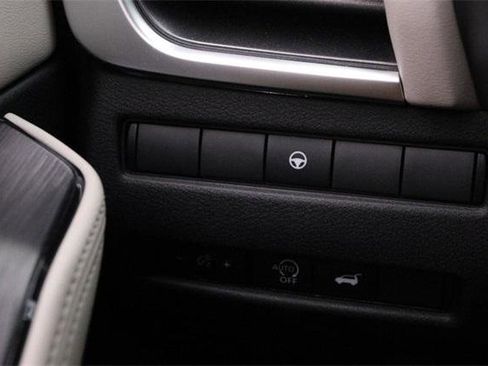 Certified 2024 Nissan Rogue SV image 47