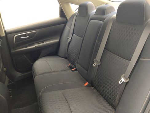 Used 2018 Nissan Altima 2.5 SV image 18