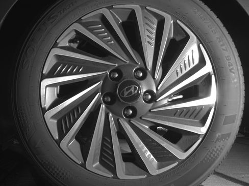 Used 2025 Hyundai Sonata SEL FWD image 14