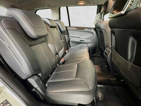 Used 2012 Mercedes-Benz GL 450 4MATIC image 28