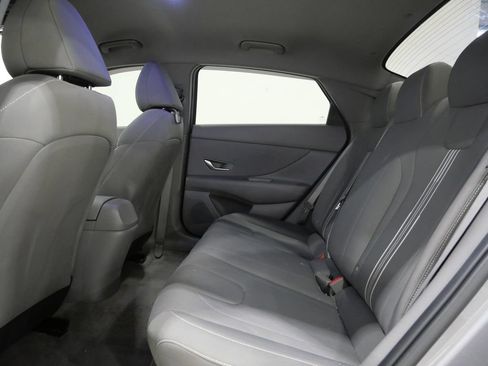 Used 2023 Hyundai Elantra SEL w/ Convenience Package FWD image 23