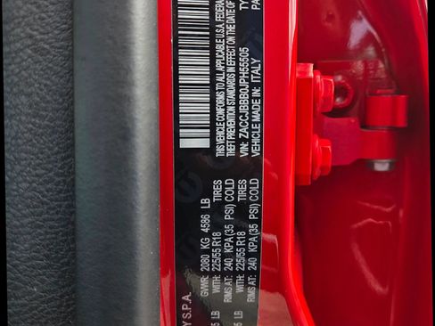 Used 2018 Jeep Renegade Latitude w/ Cold Weather Group AWD/4WD image 14