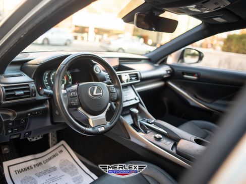 Used 2018 Lexus IS 300 F Sport image 13