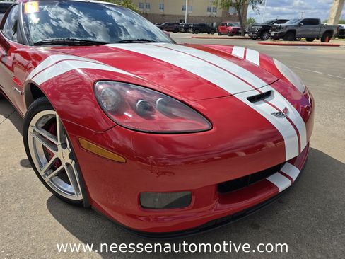 Used 2006 Chevrolet Corvette Z06 w/ Preferred Equipment Group image 11
