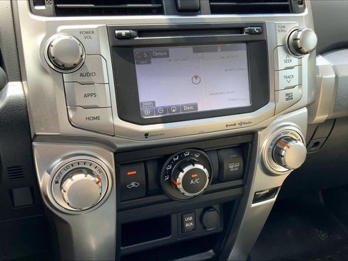 Used 2018 Toyota 4Runner SR5 Premium AWD/4WD image 8