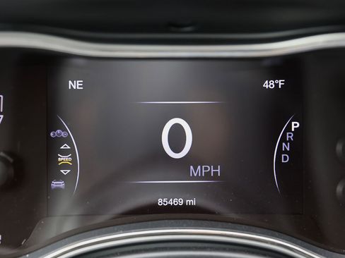 Used 2018 Jeep Grand Cherokee High Altitude image 42