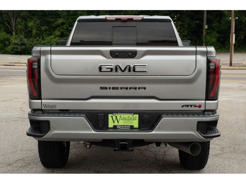New 2026 GMC Sierra 2500 AT4 w/ AT4 Premium Plus Package AWD/4WD image 7