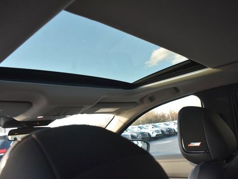 New 2026 Nissan Kicks SR w/ SR Premium Package image 18