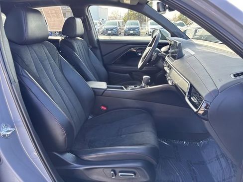 Certified 2025 Acura ADX A-Spec image 10