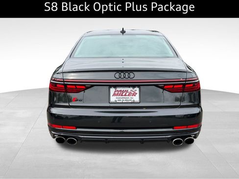 Used 2023 Audi S8 w/ S8 Comfort Plus Package AWD/4WD image 7