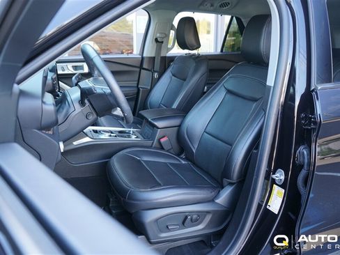 Used 2022 Ford Explorer Limited w/ Class IV Trailer Tow Package AWD/4WD image 12