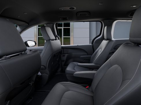 New 2026 Chrysler Pacifica Select image 49
