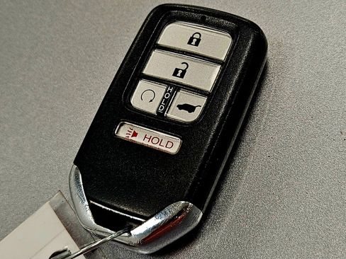 Used 2018 Honda Pilot Elite image 35