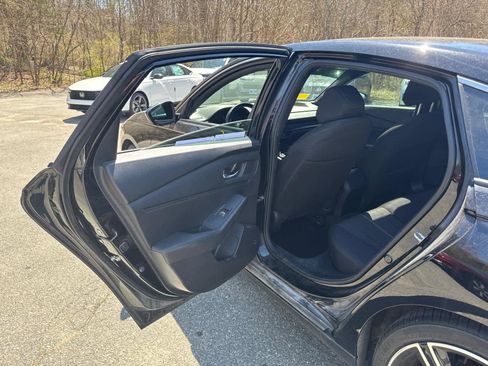 Used 2024 Honda Accord Sport image 28
