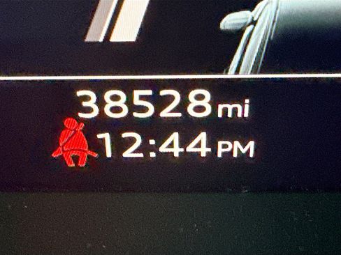 Used 2023 Audi Q8 Premium Plus image 40