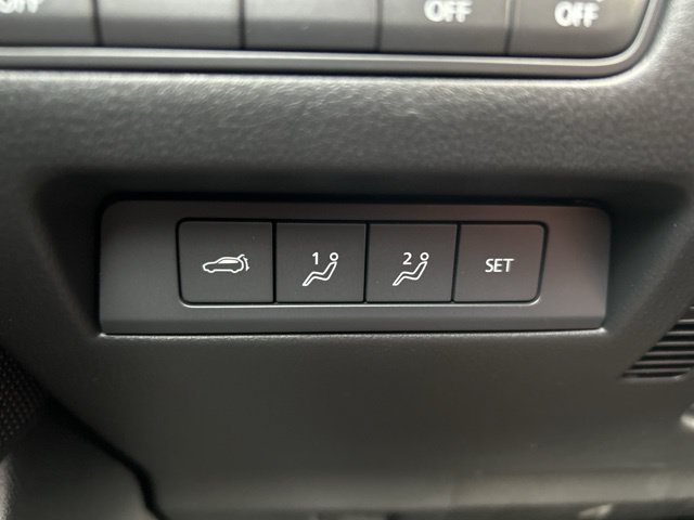 Used 2025 MAZDA CX-50 Meridian Edition w/ Weather Package AWD/4WD image 19