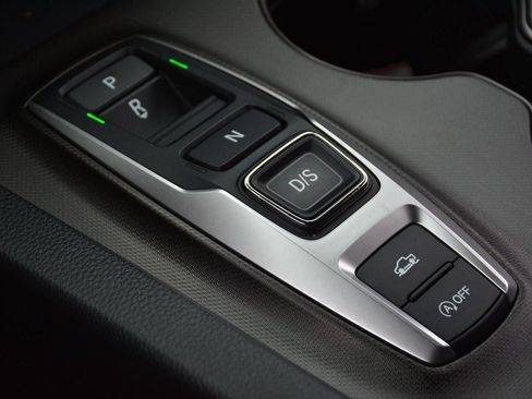 Used 2025 Honda Ridgeline TrailSport image 28
