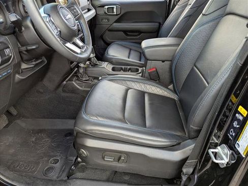 Used 2024 Jeep Wrangler High Altitude image 15