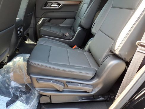 New 2026 GMC Yukon Denali AWD/4WD image 12