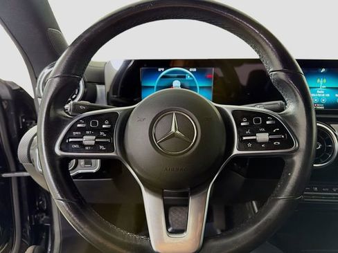 Used 2020 Mercedes-Benz CLA 250 image 12