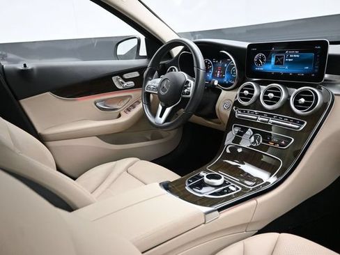 Used 2021 Mercedes-Benz C 300 Sedan w/ Premium Package image 17
