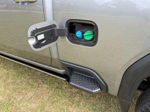 Used 2025 GMC Sierra 2500 Denali Ultimate image 50