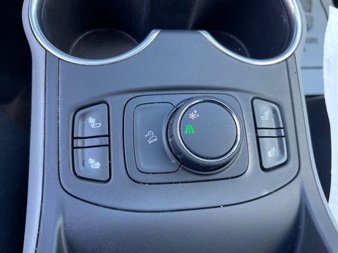 Used 2019 GMC Terrain SLT image 17