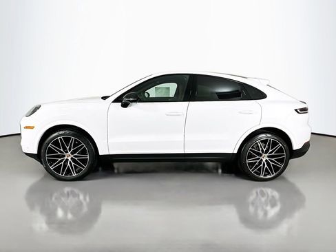 New 2026 Porsche Cayenne Coupe image 2