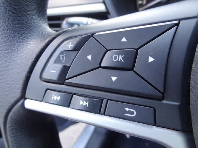Used 2023 Nissan Altima 2.5 SV FWD image 9