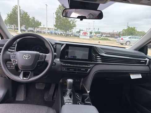 Used 2026 Toyota Camry LE FWD image 21