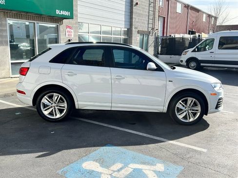 Used 2018 Audi Q3 2.0T Premium w/ Convenience Package image 8