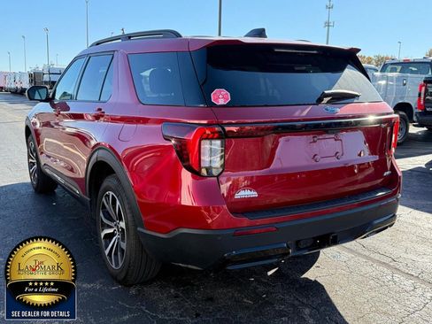 Used 2025 Ford Explorer ST-Line image 7