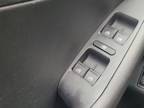 Used 2018 Volkswagen Jetta S FWD image 27