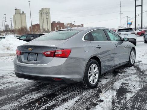 Used 2023 Chevrolet Malibu LT image 2