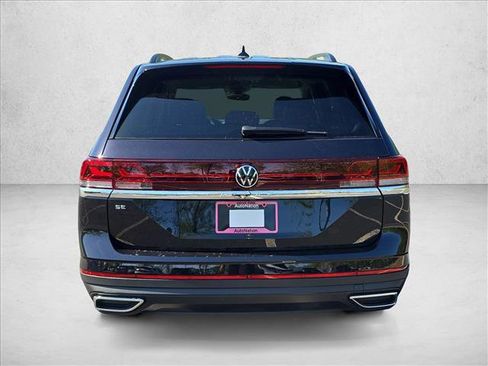New 2026 Volkswagen Atlas SE FWD image 4