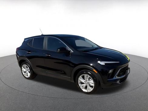 Used 2025 Buick Encore GX Preferred image 2