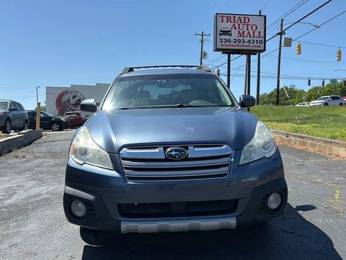 Used 2014 Subaru Outback 2.5i Limited w/ Moonroof Package image 2
