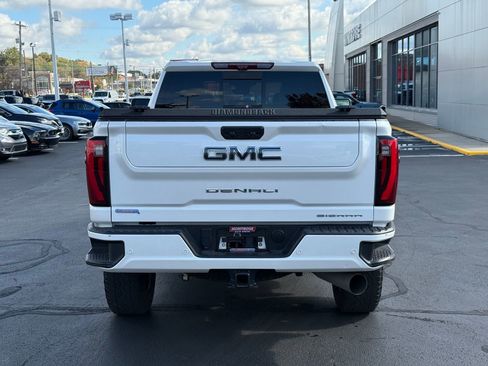 Used 2024 GMC Sierra 2500 Denali Ultimate w/ Max Trailering Package image 4
