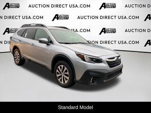 Used 2021 Subaru Outback Premium image 2